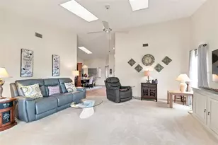 3871 Wilshire Cir W, Sarasota, FL 34238 - Photo 11