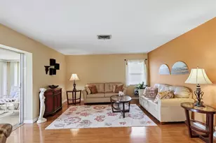 3262 Brockton Ln, Sarasota, FL 34239 - Photo 9