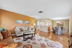 3262 Brockton Ln, Sarasota, FL 34239 - Photo 11