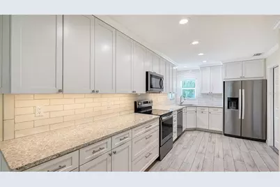 305 Hills Road, Nokomis, FL 34275 - Photo 11