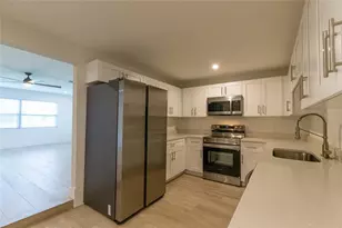 216 24th St NE, Bradenton, FL 34208 - Photo 5