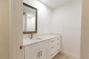 216 24th St NE, Bradenton, FL 34208 - Photo 11
