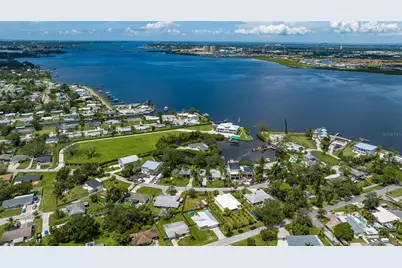 216 24th Street NE, Bradenton, FL 34208 - Photo 21