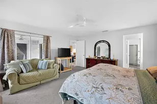 7283 Eleanor Cir, Sarasota, FL 34243 - Photo 15