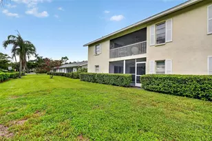 7283 Eleanor Cir, Sarasota, FL 34243 - Photo 43