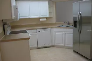 6405 Bay Cedar Ln, Bradenton, FL 34203 - Photo 3