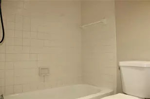 2903 62nd St W, Bradenton, FL 34209 - Photo 15