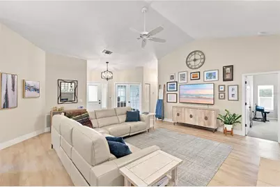7311 43rd Street E, Sarasota, FL 34243 - Photo 9