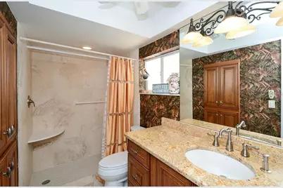 3804 Gulf Of Mexico Drive #B-402, Longboat Key, FL 34228 - Photo 17
