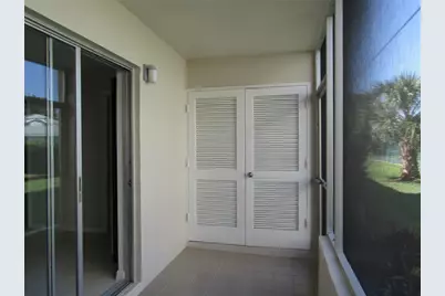 7304 W Country Club Drive N #115, Sarasota, FL 34243 - Photo 9