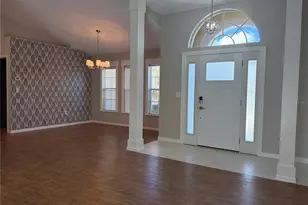 5828 Sandy Pointe Dr, Sarasota, FL 34233 - Photo 3