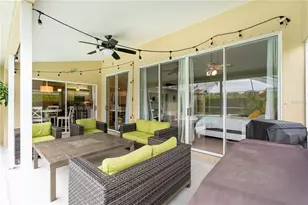 5828 Sandy Pointe Dr, Sarasota, FL 34233 - Photo 15