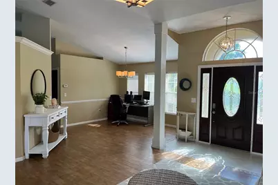 5828 Sandy Pointe Drive, Sarasota, FL 34233 - Photo 9