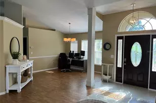 5828 Sandy Pointe Dr, Sarasota, FL 34233 - Photo 9
