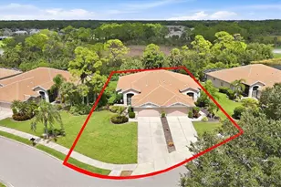 9413 Forest Hills Cir, Sarasota, FL 34238 - Photo 3
