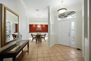 9413 Forest Hills Cir, Sarasota, FL 34238 - Photo 9