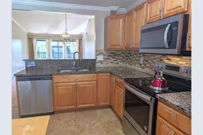 5657 Summer Side Lane #33B, Sarasota, FL 34231 - Photo 7