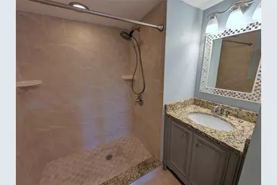5657 Summer Side Lane #33B, Sarasota, FL 34231 - Photo 15