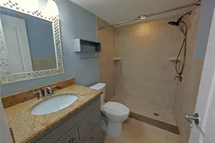 5657 Summerside Ln, Sarasota, FL 34231 - Photo 19