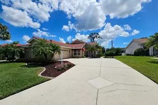 8351 Creekview Ln, Englewood, FL 34224 - Photo 3