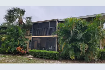 960 Lacosta Circle #2, Sarasota, FL 34237 - Photo 11