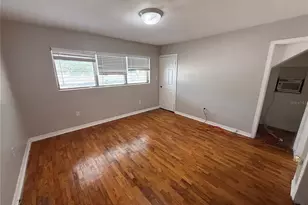 937 15th St W, Bradenton, FL 34205 - Photo 11