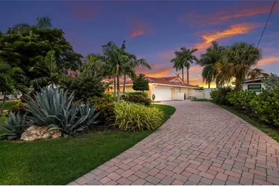 7208 19th Avenue NW, Bradenton, FL 34209 - Photo 5
