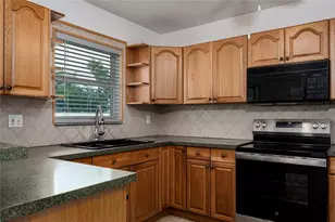 1225 Casabella Dr, Bradenton, FL 34209 - Photo 7