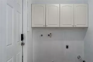1225 Casabella Dr, Bradenton, FL 34209 - Photo 11