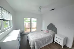 5699 Westwind Ln, Sarasota, FL 34231 - Photo 23