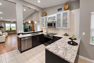 5699 Westwind Ln, Sarasota, FL 34231 - Photo 3