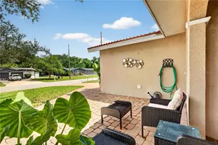 3138 Homasassa Rd, Sarasota, FL 34239 - Photo 7