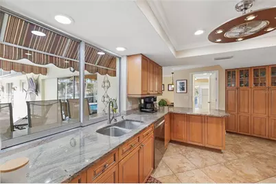 5860 Leeland Street S, Saint Petersburg, FL 33715 - Photo 11