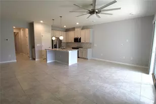 2922 Grand Kemerton Pl, Tampa, FL 33618 - Photo 7