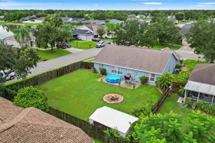 12167 Warwick Cir, Parrish, FL 34219 - Photo 5