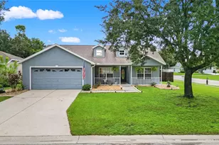 12167 Warwick Cir, Parrish, FL 34219 - Photo 3