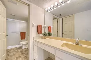 5655 Sheffield Greene Cir, Sarasota, FL 34235 - Photo 13