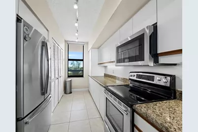 2020 Harbourside Drive #442, Longboat Key, FL 34228 - Photo 15