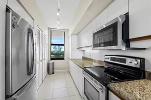 2020 Harbourside Dr, Longboat Key, FL 34228 - Photo 15