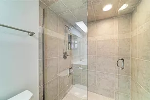 9393 Midnight Pass Rd, Sarasota, FL 34242 - Photo 31