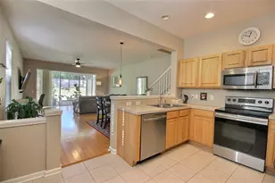 8238 72nd St E, Bradenton, FL 34201 - Photo 5