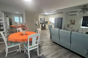 143 S Port Dr, Venice, FL 34285 - Photo 5
