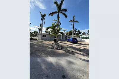 5032 Calle Minorga, Sarasota, FL 34242 - Photo 13