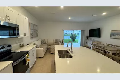 16620 Bergamo Place, Lakewood Ranch, FL 34211 - Photo 11