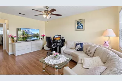 5875 18th Street N #15, Saint Petersburg, FL 33714 - Photo 5