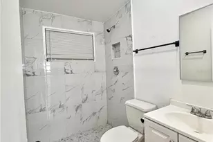 3724 Taro Pl, Sarasota, FL 34232 - Photo 15
