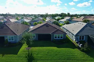 5769 Long Shore Loop, Sarasota, FL 34238 - Photo 3
