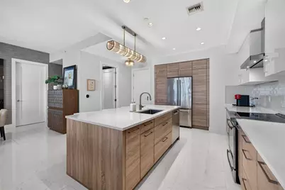 111 S Pineapple Avenue #716, Sarasota, FL 34236 - Photo 13