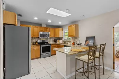 2520 E Milmar Drive, Sarasota, FL 34237 - Photo 7