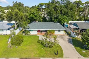 2520 E Milmar Dr, Sarasota, FL 34237 - Photo 29